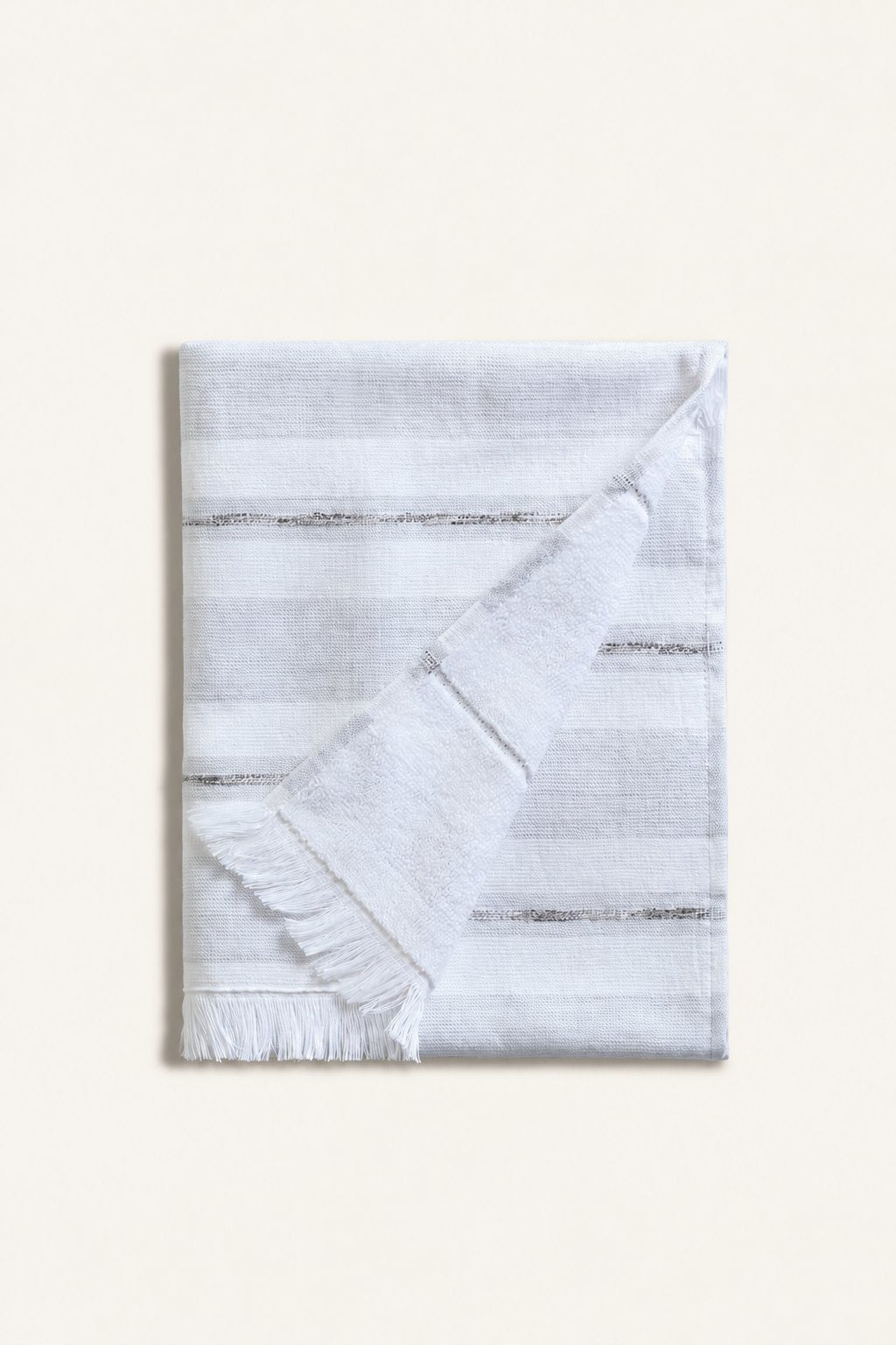 Pavia Home Barlet towel set — grey folded