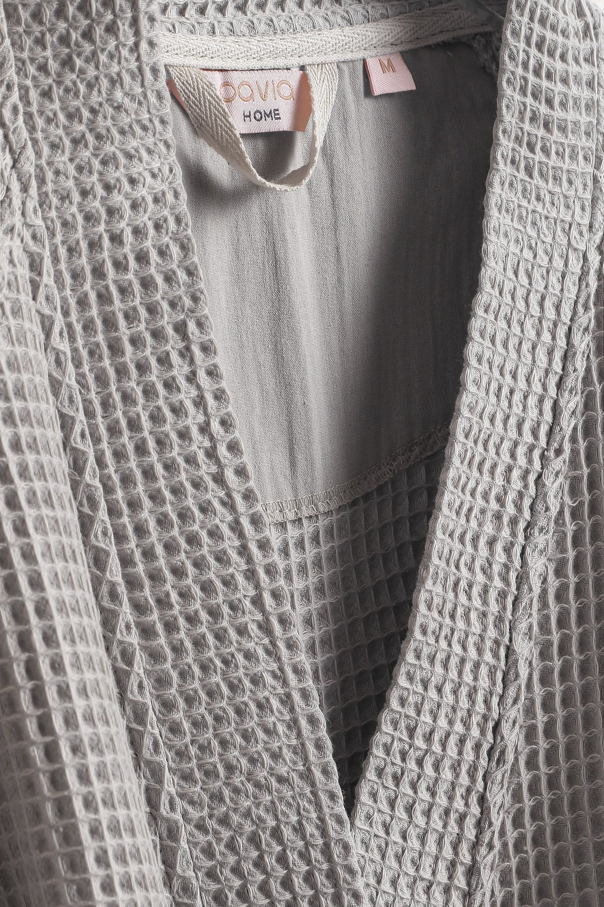 Grey Marc bathrobe waffle texture detail