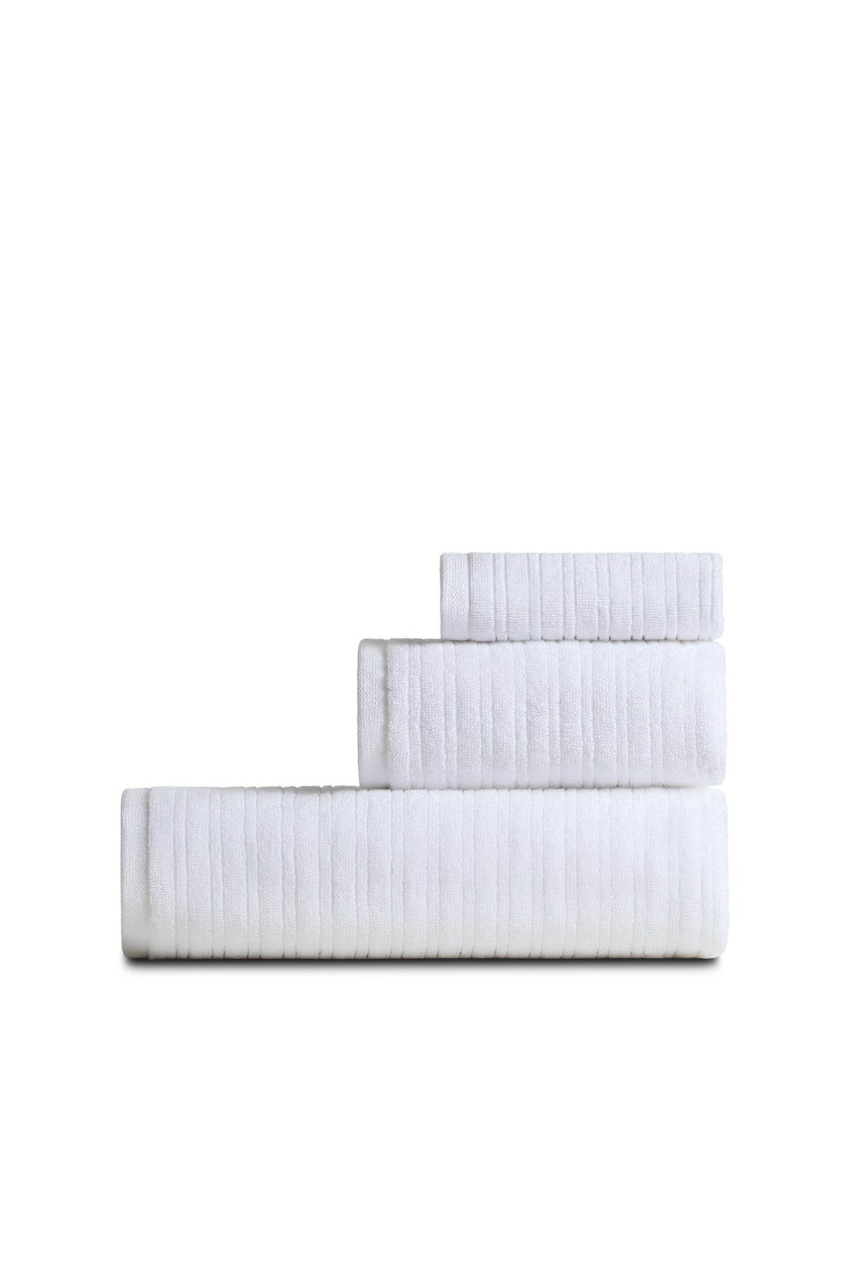 Pavia Home Aviola — White three-piece towel set