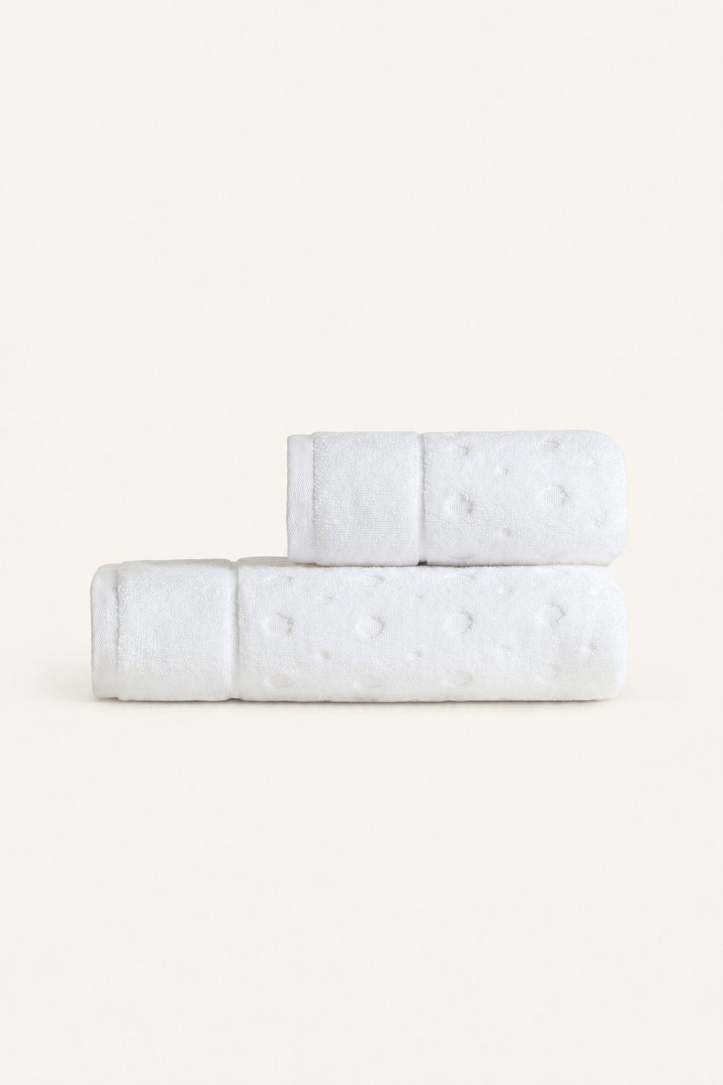 Pavia Home Bernardo — White two-piece towel set