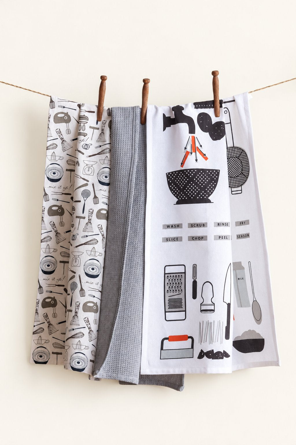 Pavia KT-15 kitchen towels — set of three displayed on a clothesline