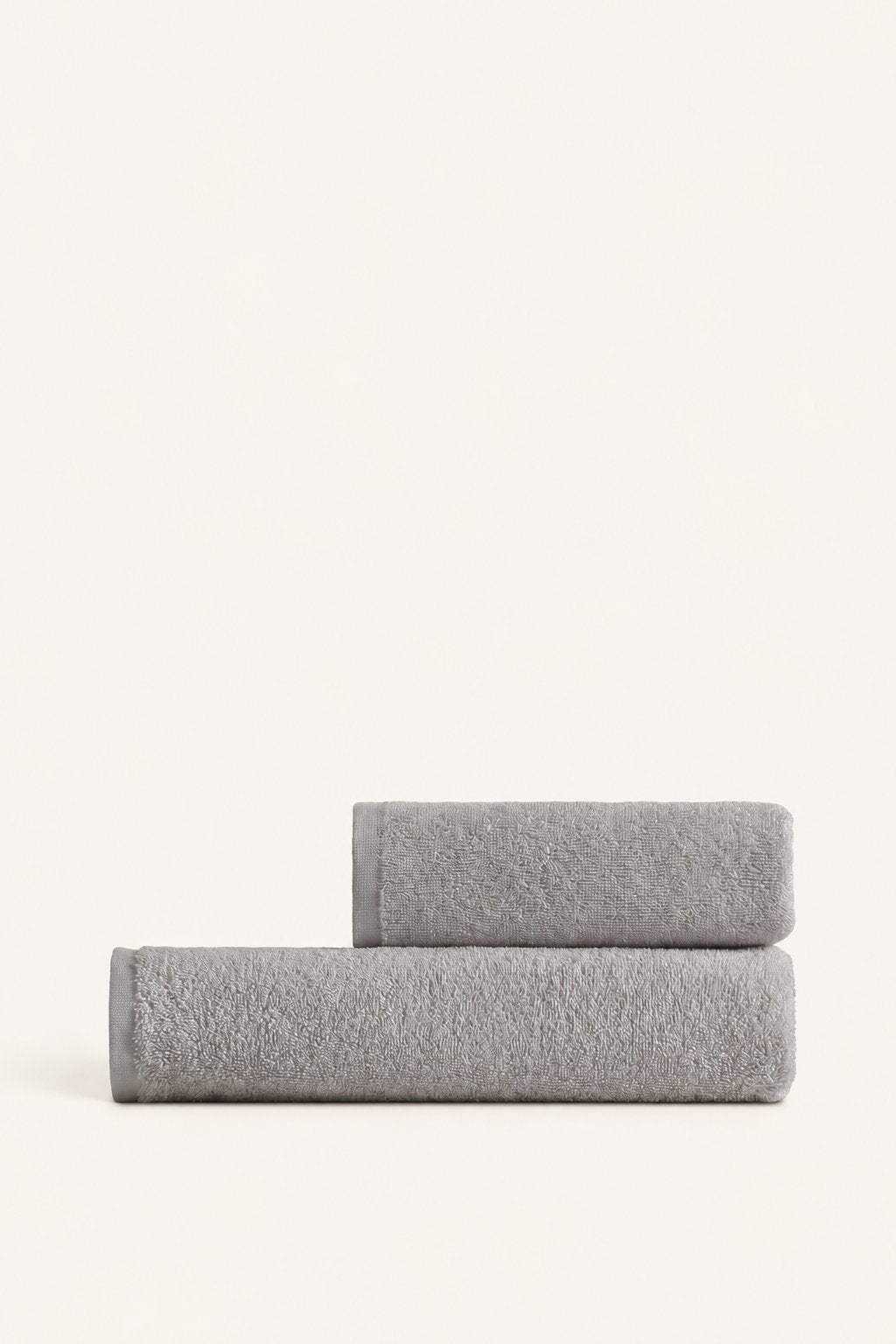 Nicol two-piece towel set in Grey